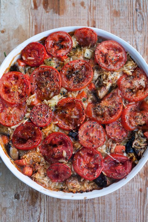 Best Ottolenghi One Pot Recipes | Quick & Easy Tray Bakes Baked Orzo, Orzo Bake, Yotam Ottolenghi Recipes, Savoury Treats, Pasta Bake Easy, Ottolenghi Recipes, Orzo Recipes, Yotam Ottolenghi, Midweek Meals