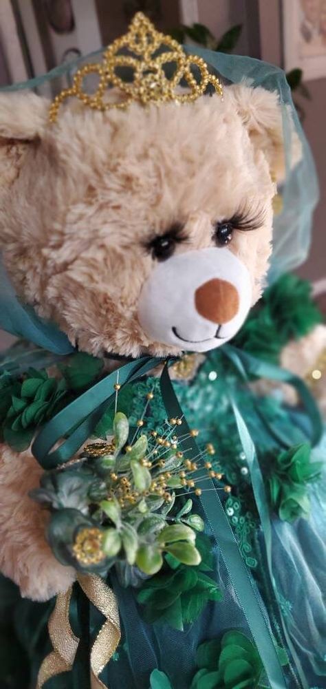 Xv Emerald Green, Quinceanera Bear Green, Emerald Green Bear Quince, Emerald Green Quinceanera Teddy Bear, Sweet 16 Party Ideas Green And Gold, Sage Green Quince Doll, Quncie Dresses Green And Gold, Emerald Green Quince Doll, Tiana Quince