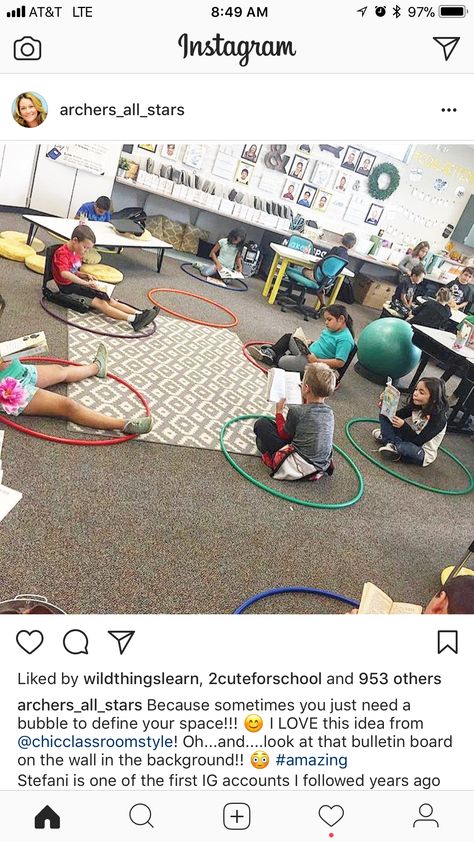 Flexible Seating Elementary, Flexible Seating Classroom, Classroom Goals, Teacher Aesthetic, Classroom Hacks, Elementary Classroom Decor, 2nd Grade Classroom, Independent Reading, Flexible Seating