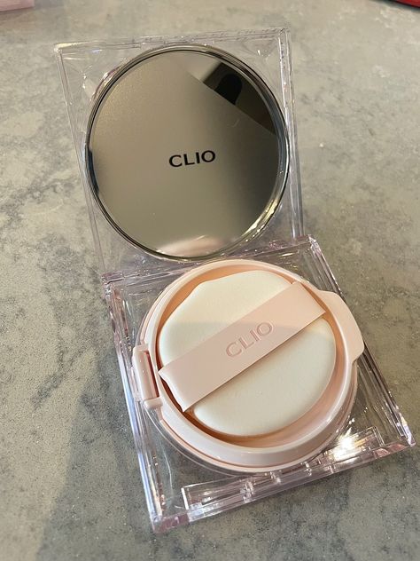 clio kill cover high glow cushion foundation #clio #foundation #makeup #cushionfoundation #kbeauty #beauty #korean #kmakeup #koreanmakeup #aesthetic #inspo #inspiration #photoinspo Korean Foundation Makeup Cushions, Korean Makeup Cushion, Clio Makeup Aesthetic, Clio Make Up Korean, Clio Foundation, Koreanmakeup Aesthetic, Korean Cushion Foundation, Korean Foundation, Dr Belongings