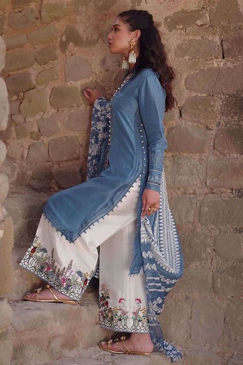 Sharara Dress, Dress Designing, Gaun Fashion, Pakistani Fashion Casual, Salwar Kamiz, Pakistani Dresses Casual, Mode Abaya, Casual Wear Dress, Kurti Designs Party Wear