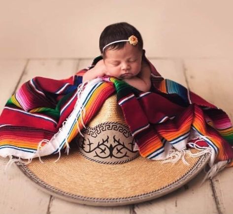 Baby Holiday Pictures, Boy Newborn Pictures, Mexican Baby Girl, Mexican Baby Shower, Mexican Babies, Baby Boy Newborn Pictures, Newborn Photography Boy, Newborn Photography Poses, Newborn Baby Photoshoot