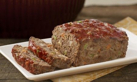 Meatloaf #GotItFree, #PictsweetFarms, #LetsRoast, #RoastEmUp Turkey Meatloaf Healthy, Cracker Barrel Meatloaf, Sauteed Peppers And Onions, Turkey Meatloaf Recipes, Classic Meatloaf Recipe, Classic Meatloaf, Turkey Meatloaf, Healthy Turkey, Calorie Meals