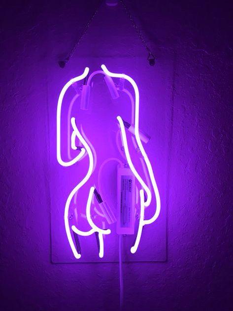 Purple Aesthetic Black Women, Neon Wallpaper Purple, Purple Neon Aesthetic Wallpaper, Purple Neon Wallpaper, Aesthetic Lavender Wallpaper, Purple Neon App Icons, Purple Neon Icons, Jill Aesthetic, Neon Purple Wallpaper