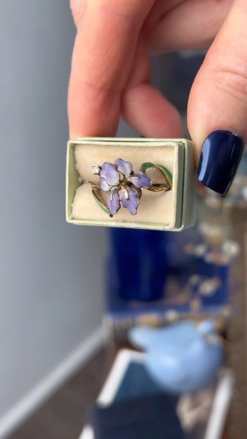 Iris Flower Jewelry, Iris Earrings, Iris Jewelry, Iris Ring, Blink Blink, Art Nouveau Ring, Antiques Jewelry, Purple Iris, January 19