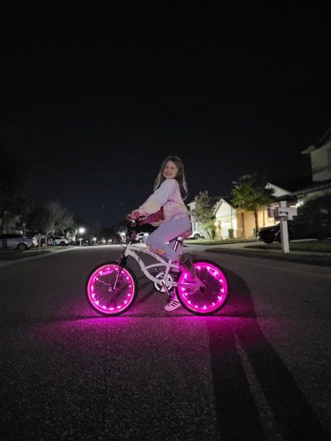 Beach Vacation Must Haves, Vacation Must Haves, Spring Break Essentials, Brother Presents, Bike Lights Led, Easter Basket Stuffers, Good Birthday Presents, Top Kids, Kids Beach