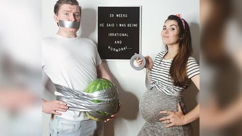 Funny Maternity Photography, Creative Pregnancy Photos, Poses With Props, Pregnancy Reveal Photos, Pregnant Photoshoot, Pregnant Photos, Baby Humor, Pregnancy Photoshoot Ideas, Funny Maternity