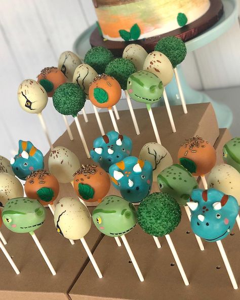 Dinosaur Cake Pops, Chocolate Dinosaur, 3rd Birthday Party For Boy, Jurassic Park Birthday Party, Leaf Mold, Happy Birthday Topper, Dinosaur Birthday Theme, Dinosaur Birthday Party Decorations, Dino Eggs