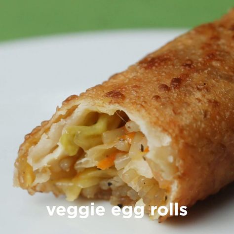 Veggie Egg Rolls, Vegetable Egg Rolls, Egg Roll Recipe, Homemade Egg Rolls, Pork Egg Rolls, The Cheesecake Factory, Egg Roll Wrappers, Egg Roll Recipes, Glass Noodles