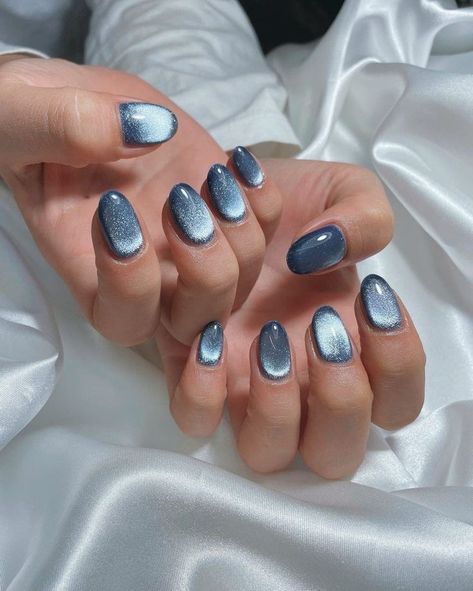 Birthday Nail Ideas, Birthday Nail, Silver Nail Art, Eye Nail Art, Velvet Nails, Hello Nails, Hippie Nails, Beauty Nails Design, Simple Gel Nails