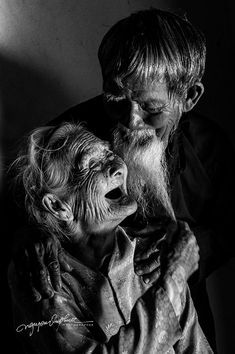 I Photographed The Love Story Of An Old Vietnamese Couple That Has Been Together Since The 30s (15 Pics) | Bored Panda Old Man Portrait, Growing Old Together, Old Faces, Old Couples, Face Photography, Foto Art, Hoi An, Black And White Portraits, Male Portrait