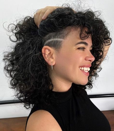 Side Undercut for Medium-Length Curls Curly Hair Shaved Side, Shaved Curly Hair, Undercut Curly Hair, Beyonce Hairstyles, Side Shave, Toddler Hair Styles, Undercut Hairstyles Women, Undercut Long Hair, Curly Undercut