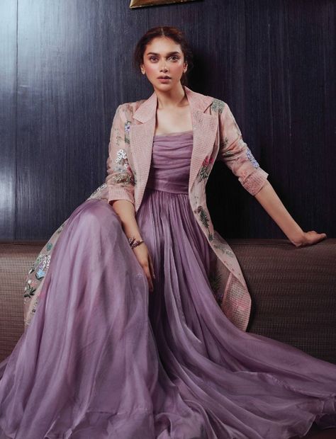 January 2020 Divyanka Tripathi Saree, Girls Fasion, Aditi Rao Hydari, Man Magazine, Aditi Rao, Black Ball Gown, Gown Party Wear, Bridesmaid Saree, Desi Fashion Casual