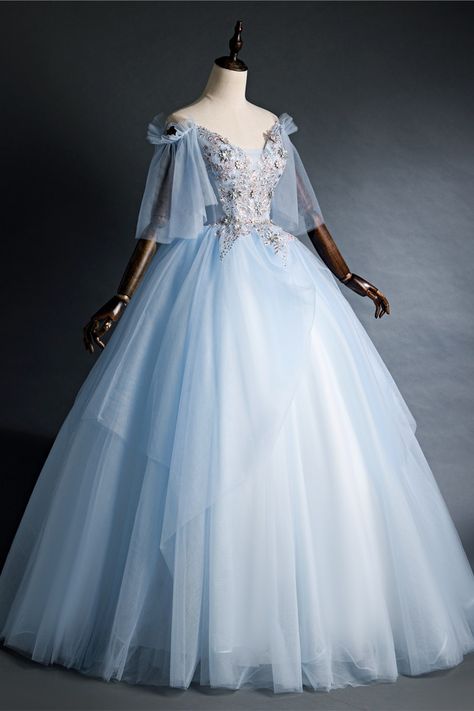 Queen Victoria Dress, Light Blue Quinceanera Dresses, Red Ball Gowns, Vintage Ball Gowns, Quinceanera Dresses Blue, Lace Applique Wedding Dress, Blue Ball Gowns, Formal Occasion Dress, Prom Dresses Gowns