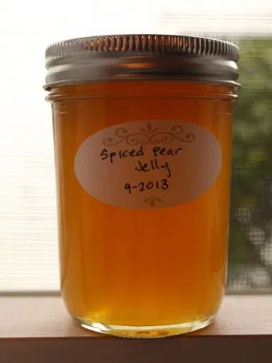 Recipe Using Pears, Pear Jelly Recipes, Pear Jelly, Canning Pears, Comedy Of Errors, Half And Half Recipes, Pear Cider, Pear Jam, Canning Food Preservation