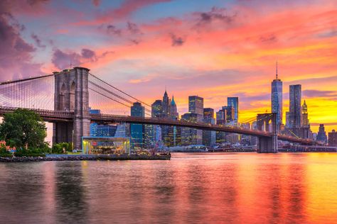 Brooklyn Guide, New York Sunset, Mehendi Decor, Skyline Design, New York City Skyline, Manhattan Skyline, Bridge Design, Medical Insurance, Lower Manhattan