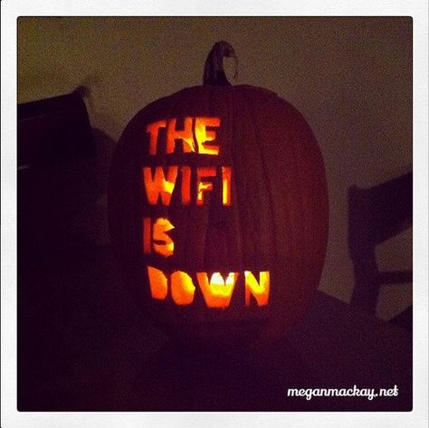 "The WiFi Is Down" Pumpkin Pumpkin Carving Printables, Scary Halloween Pumpkins, Creative Pumpkin Carving, Scary Pumpkin Carving, Creative Pumpkins, Halloween Pumpkins Carvings, Scary Pumpkin, Spooky Pumpkin, Pumpkin Design