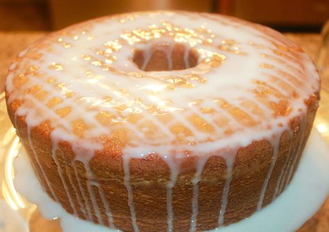 Sprite Pound Cake Recipe, Seven Up Cake, 7 Up Pound Cake, 7up Cake Recipe, 7up Cake, 7 Up Cake, 7up Pound Cake, Easy Pound Cake, Pound Cake Recipes Easy