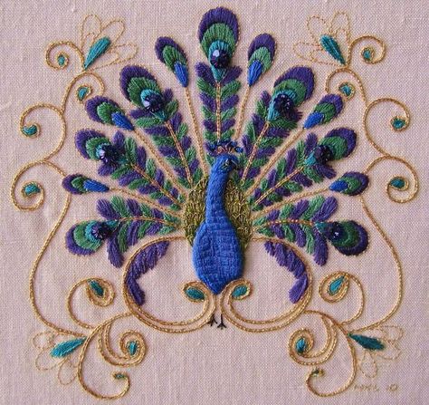 Elizabethan embroidered peacock, stitched in a workshop with Maree Talbot at Koala Convention, Brisbane. www.koalaconventions.com.au: Embroidery Peacock, Embroidered Peacock, Peacock Embroidery Designs, Peacock Embroidery, Hmong Embroidery, Kutch Work, Hand Work Embroidery, Peacock Design, Crewel Embroidery