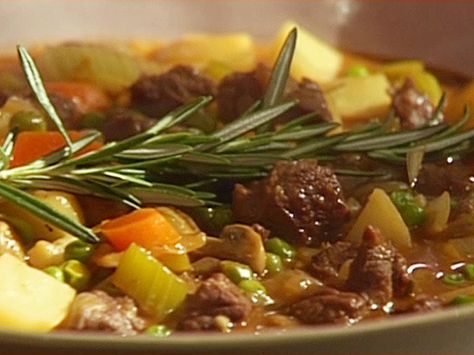 Emeril's beef stew - delish! Just use almond flour instead of regular...or omit it all together Emeril Lagasse Beef Stew, Emeril Lagasse Recipes, Emeril Lagasse, Slow Cooker Beef Stew, Beef Stew Meat, Beef Stew Recipe, Stew Recipe, Slow Cooker Beef, Beef Stew