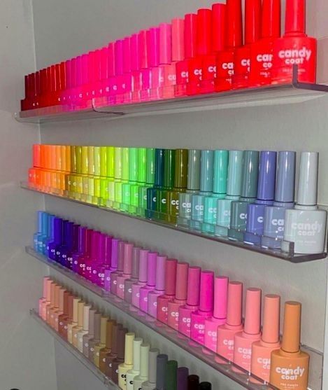 Beauty Shop Decor, Nail Salon Interior Design, Nail Paint Shades, Tech Room, Nail Room Ideas, Nail Salon Interior, Nail Polish Colours, Business Nails, Unghie Nail Art