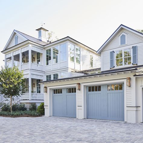 Seaside Home Exterior, Long Island Homes Exterior, Coastal Family Home Exterior, Big Beach House Exterior, Island House Tropical, Coastal Farmhouse Exterior, Coastal House Exterior, Balcony House, Southern Style Homes