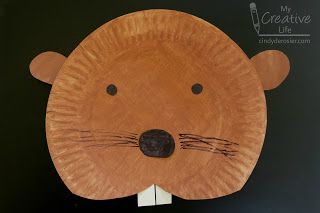 Cindy deRosier: My Creative Life: Paper Plate Beaver Plate Crafts For Kids, Paper Plate Animals, Recycled Crafts Kids, Paper Plate Crafts For Kids, Pen Craft, Edible Crafts, Black Construction Paper, Folding Origami, Paper Plate Crafts