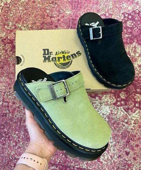 These Dr. Marten Clogs So Fire 🔥😮‍💨 . I Need Them All Doc Martens Clogs, Algebra Cheat Sheet, Dr Martens Airwair, Christmas Inspo, Shoe Inspiration, Girly Shoes, Fits Inspo, Bags And Shoes, Doc Martens