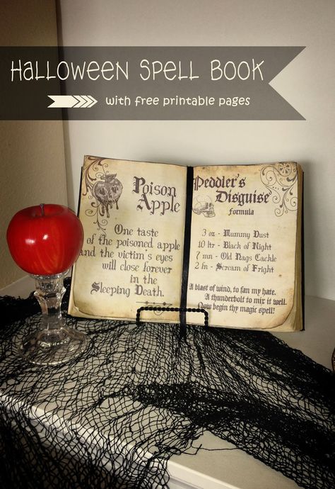 Halloween spell book with free printable pages Diy Halloween Spell Book, Halloween Spell Book, Uhyggelig Halloween, Cumpleaños Harry Potter, Halloween Spells, Halloween Decor Diy, Hallowen Ideas, Festa Harry Potter, Snow White Party