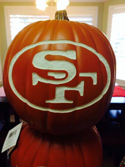 San Francisco 49ers carved foam pumpkin. I think I'd spray paint it maroon first AND THEN carve it! :) Pumpkin Spray, Pumpkin Templates, Pumpkin Carving Tips, Jack Skellington Pumpkin, Carving Templates, Halloween Pumpkin Carving Stencils, Pumpkin Stencils, Amazing Pumpkin Carving, Creative Pumpkin Carving