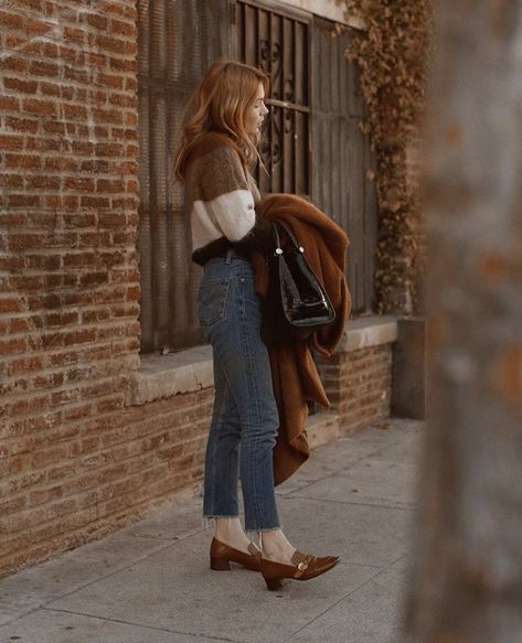 Oxford Outfits Women, Pretty Little Fawn, Look Attractive, Dark Academia Fashion, Academia Fashion, Fall Lookbook, Winter Attire, January 25, Weekend Plans