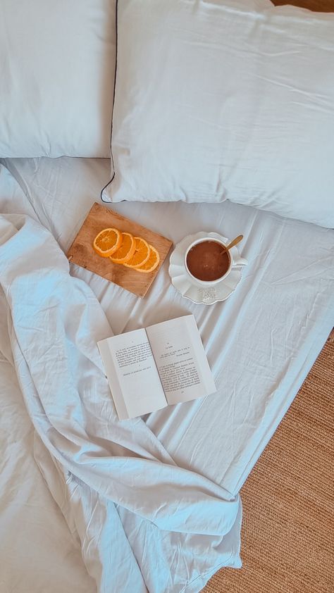 Bed Linen Photography, Bed Product Photography, Bed Sheet Photoshoot, Bedsheet Photoshoot, Bedsheet Photography, Bed Flatlay, Bedding Photography, Good Morning Aesthetic, Ugc Photography