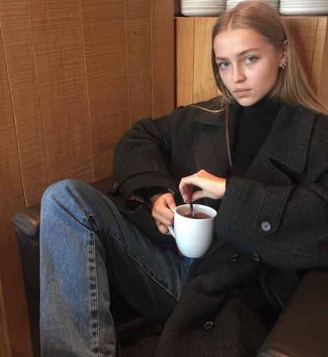 Alissa Salls, Winter Fits, Models Off Duty, Mode Inspo, Big Little, 가을 패션, French Girl, Mode Vintage, Mode Inspiration