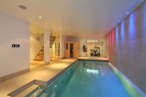 Basement Gym Ideas, Indoor Swimming Pool Design, Basement Conversion, Piscina Interior, Basement Gym, Indoor Swimming Pool, Glass Stairs, Screen House, Basement Pool