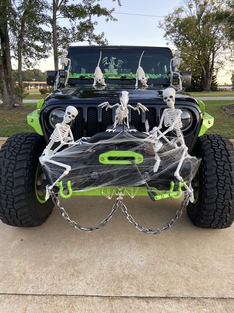 Decorate Jeep For Halloween, Halloween Jeep Wrangler Decorations, Jeep Wrangler Accessories, Wrangler Accessories, Survival Mode, 4x4 Off Road, Jeep Girl, Jeep Gladiator, Trunk Or Treat