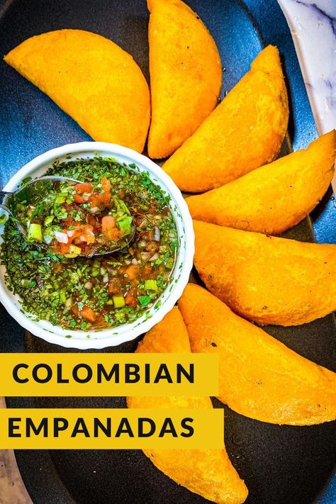 Aji Sauce Colombian, Empanadas Recipe Colombian, Colombian Arepas Recipe, Columbian Empanadas Recipe, Colombian Food Recipes Traditional, Colombian Aji Recipe, Arepas Recipe Colombian, Colombian Empanadas Recipe, Columbian Empanadas