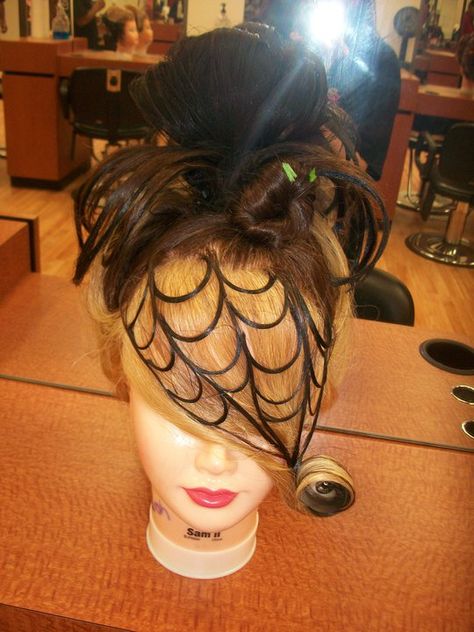 Halloween updo Creative Halloween Hairstyles, Cosmetology Halloween Contest, Halloween Hair Updos, Halloween Updos, Halloween Hair Ideas, Beauty School Cosmetology, Halloween Hairstyle, Drag Aesthetic, Medusa Hair