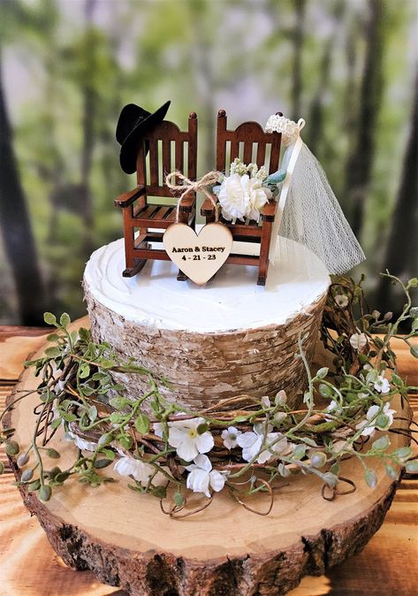 Fall Wedding Cake Toppers Rustic, Country Themed Wedding Cake, Country Theme Wedding Cake, Simple Country Wedding Cakes, Rustic Wedding Cake Topper, Country Style Wedding Cakes, Western Wedding Cake Toppers, Unique Rustic Wedding Cake, Cowboy Themed Wedding