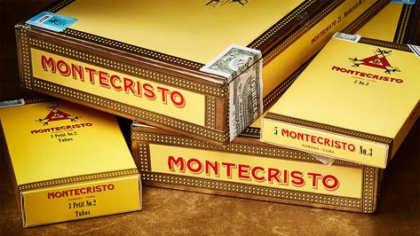 Montecristo Cigars, Famous Cigars, Premium Cigars, Cuban Cigars, Cigars And Whiskey, Mendoza, Mens Casual, Cigars, Bourbon