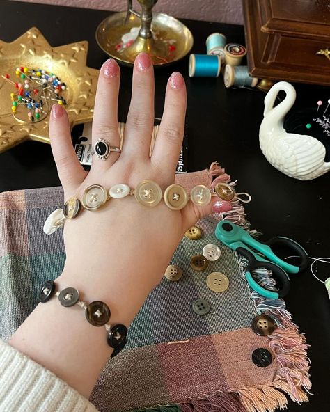 Ɠɾօէէօ🪡 | How to make a Button Bracelet ✨🪡 like friendship bracelets for crafters! #buttons #diyjewelry #jewlerymaking #sewing #crafts… | Instagram How To Make Button Bracelets, Button Charm Bracelet, Button Bracelet Diy, Button Jewelry Diy, Goblincore Jewelry, Buttons Bracelet, Button Jewellery, Button Bracelets, Buttons Jewelry