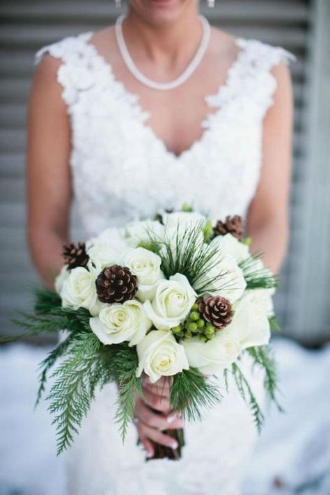 47 Magnificient Wedding Bouquets for Winter Winter Wedding Planning, Winter Wedding Bouquet, Winter Bouquet, Winter Wedding Flowers, December Wedding, Winter Wedding Inspiration, Winter Wonderland Wedding, Wonderland Wedding, Winter Flowers