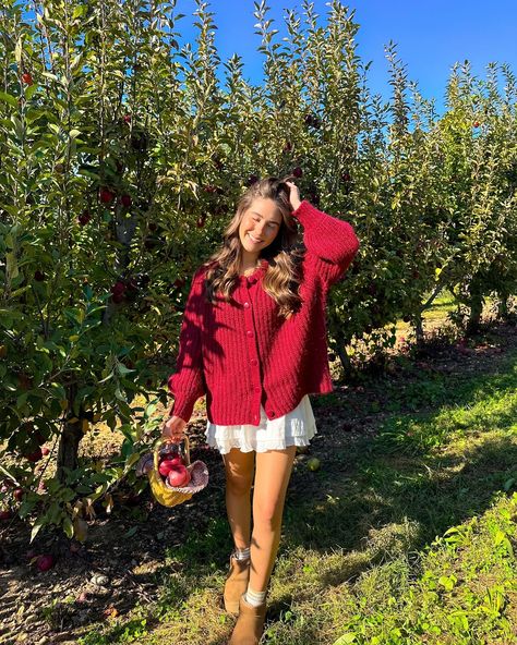 Apple Orchard Pictures, Apple Picking Outfit, Cute Lazy Day Outfits, Lazy Day Outfits, Casual Everyday, Autumn Outfit, Fall Shopping, Dream Clothes, Summer Wardrobe