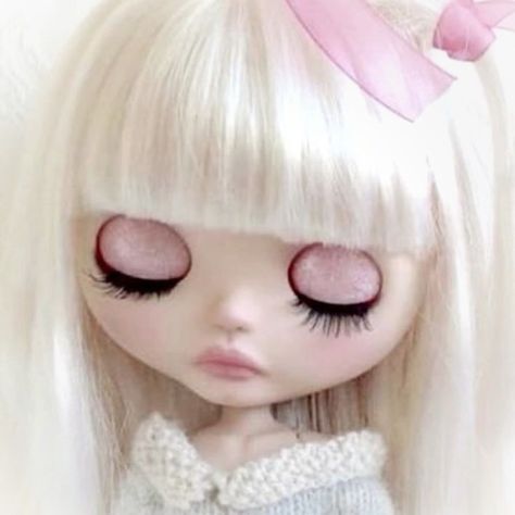 Pretty doll #doll #pretty #coqquette #pink Me Irl, The Cardigans, Doll Aesthetic, Pink Doll, Living Dolls, Doll Parts, Pretty Dolls, Fluttershy, Blythe Doll