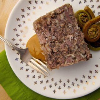 Head Cheese Recipe, Hog Head Cheese Recipe, Wild Food Recipes, Boar Recipes, Hog's Head Cheese, Wild Boar Recipes, Offal Recipes, Head Cheese, Recipes Fish