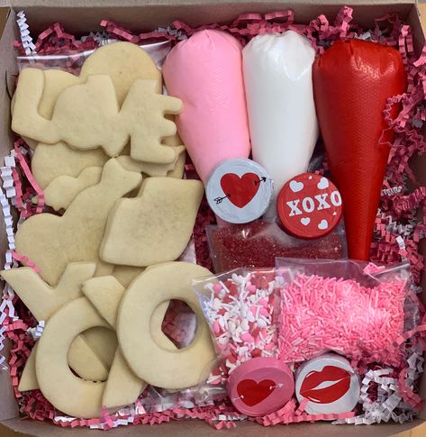 Valentines Cookie Kits, Valentine Cookie Kit, Valentines Cookie, Bake Sale Treats, Cookie Kits, Valentine Cookies Decorated, Valentine Cookie, Valentine Sugar Cookies, Valentines Baking