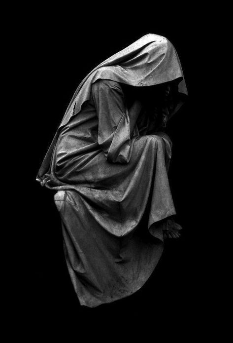 Cloth Sculpture, Drapery Drawing, Online Mood Board, Classic Sculpture, Fabric Drawing, Angel Sculpture, Cemetery Art, Photography Architecture, Dark Photography