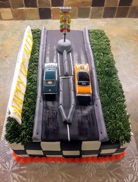 Drag racing Birthday cake.  Fondant roadway and checkerboard sides. Buttercream grass and detailing. #tamileecreations Drag Racing Cake Ideas, Drag Race Birthday Cake, Drag Racing Party Theme, Drag Racing Birthday Cake, Drag Strip Cake, Racing Cakes For Men, Drag Race Birthday Party, Drag Racing Birthday Party, Racing Cake Ideas