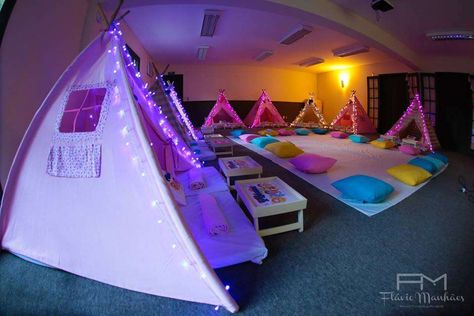 Sleepover Party - Indoor Tents with Lights! | CatchMyParty.com Indoor Tent For Kids, Slumber Party Decorations, Indoor Tent, Sleepover Tents, Slumber Party Birthday, Enchanted Forest Party, Party Sleepover, Indoor Tents, Teepee Party