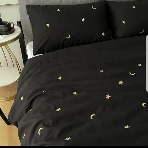 DESIGNER KING SIZE EMBROIDERED BEDSHEET SET🔥 ⬅️Size : 100/108 inches ⬅️Fabric : 100% soft Cotton ⬅️Set Contains: 1 bedsheet with 2 pillow covers ⬅️Fine EmbroiderY ⬅️Machine Washable 1599 free ship Fine Embroidery, Black Bedding, Vintage Interior, Cotton Set, Stars And Moon, King Size, Embroidery Machine, Bed Sheets, Bedroom Design