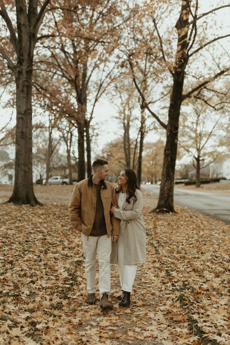 Fall Couple Photos Outfits & Ideas | Romantic Couple Photos Poses | Emily Arwine Photography | Blaike and Rj decided to have a dreamy fall couples session in Kansas City full of so many intimate moments and fall couples pictures! Get inspired by fall engagement photo aethetic, couples photo poses, vintage engagement photo aesthetic, and couples photoshoot outfit ideas! Book Emily for your dreamy Kansas engagement session or Kansas City wedding day at emilyarwine.com! Fall Pics Couples, January Couple Photoshoot, Midwest Engagement Photos, Casual Winter Engagement Outfits, Couples Pictures Outfits Fall, November Couples Photoshoot, Couple Fall Pictures Outfits, Fall Couple Photos Ideas, Fall Couple Photo Poses